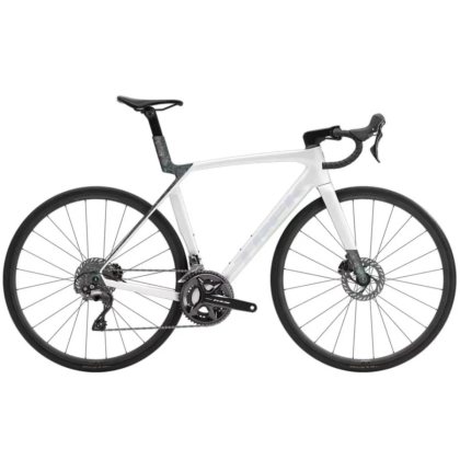 TREK Madone SL 5 Gen 8 Gloss Crystal White/Matte Deep Smoke 2026