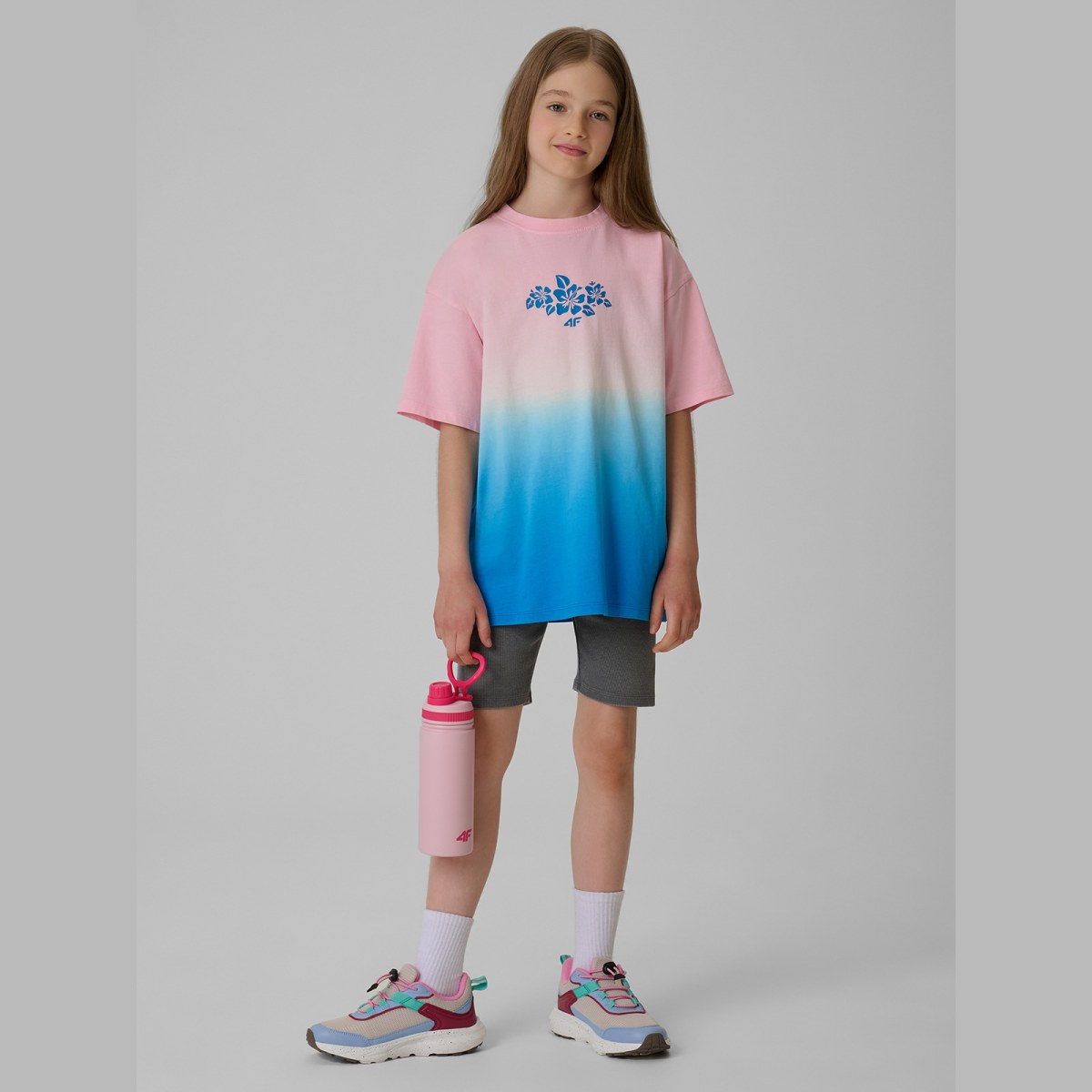 Dievčenské loose tričko s potlačou - multicolor · záber 2