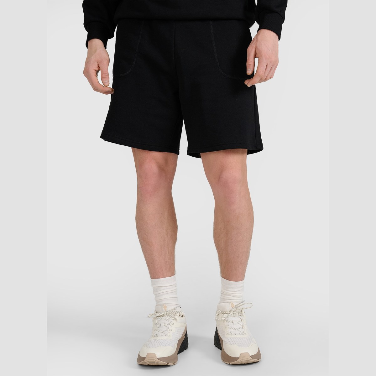 Unisex teplákové šortky - čierne · záber 2