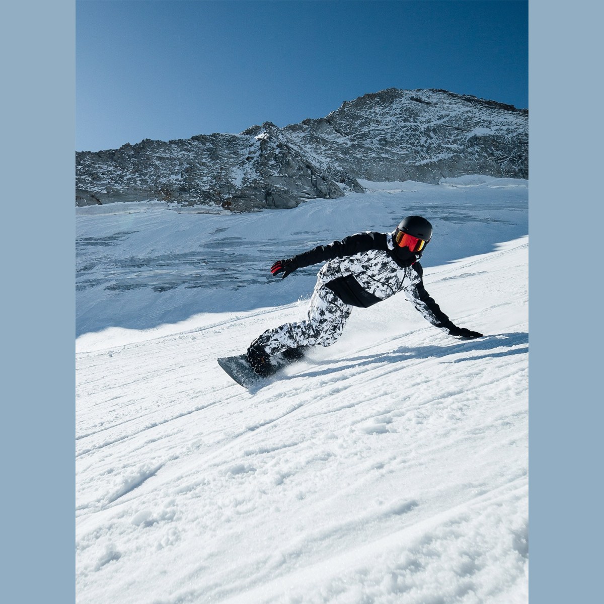 Pánska snowboardová bunda membrána 15000 - čierna · záber 1