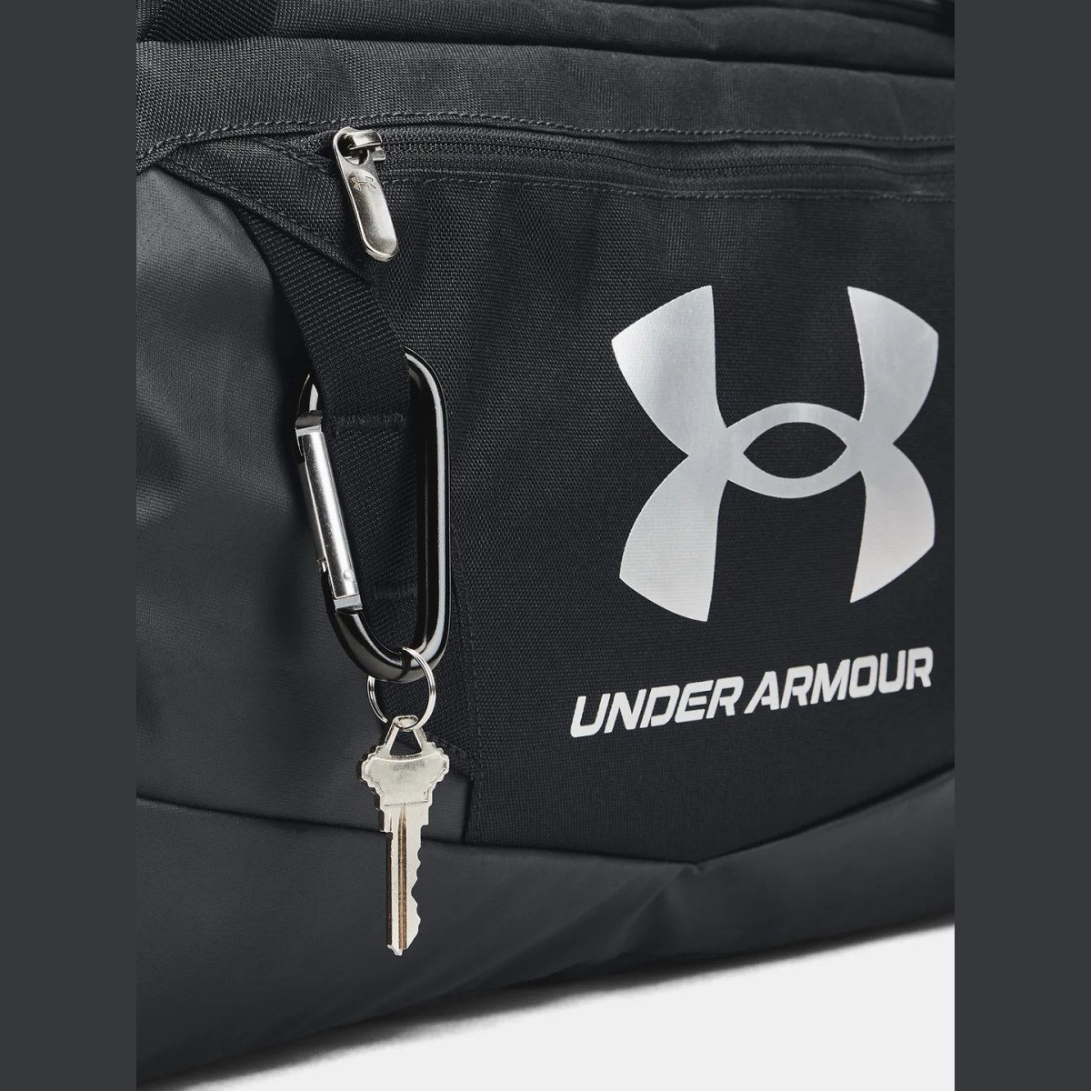 Under Armour Storm Undeniable 5.0 Duffle - Farba: Čierna · záber 5