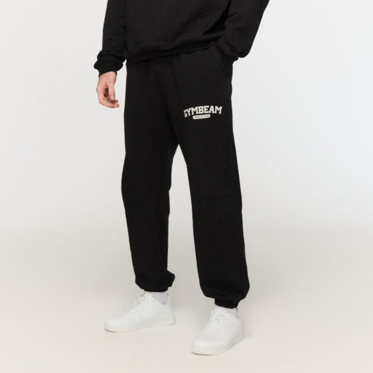 GymBeam Tepláky Varsity Black XXL · záber 1
