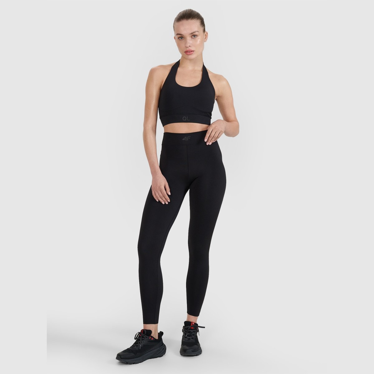 Tréningové rýchloschnúce legíny 4F x Anna Lewandowska - čierne · záber 1