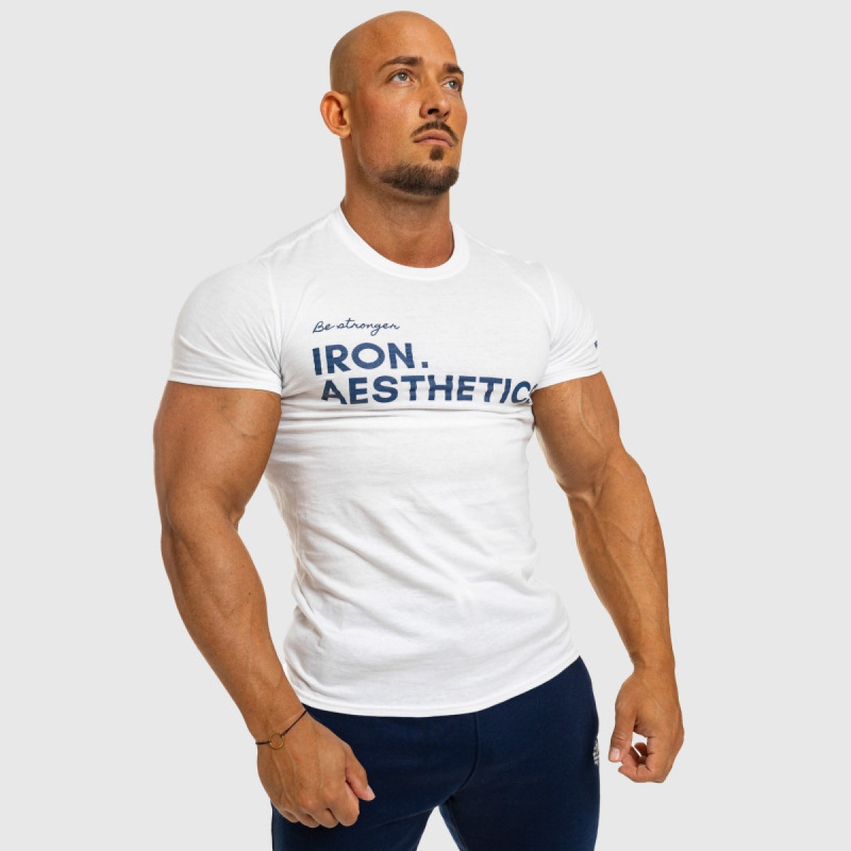 Pánske fitness tričko Iron Aesthetics Be Stronger, biele · záber 2