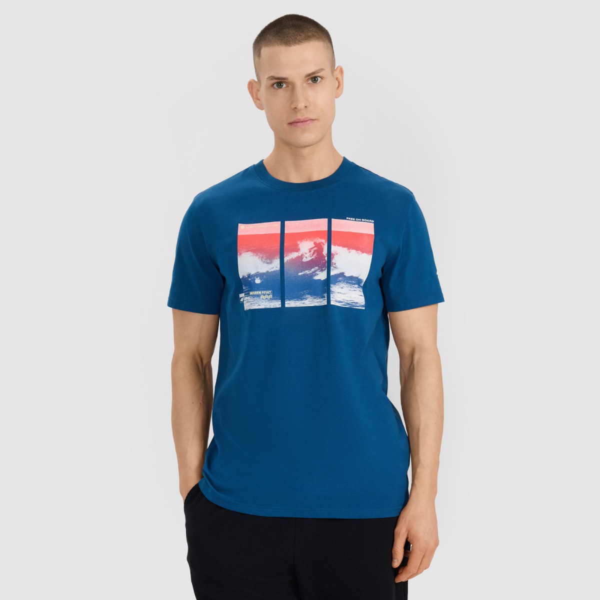 T-shirt regular s potlačou pánsky - tyrkysový · záber 3