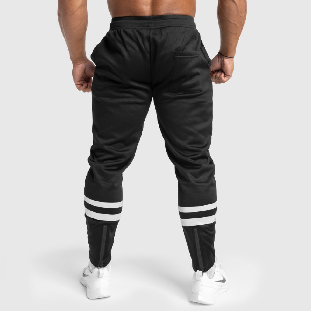 Jogger tepláky Iron Aesthetics Boxed, čierne · záber 2