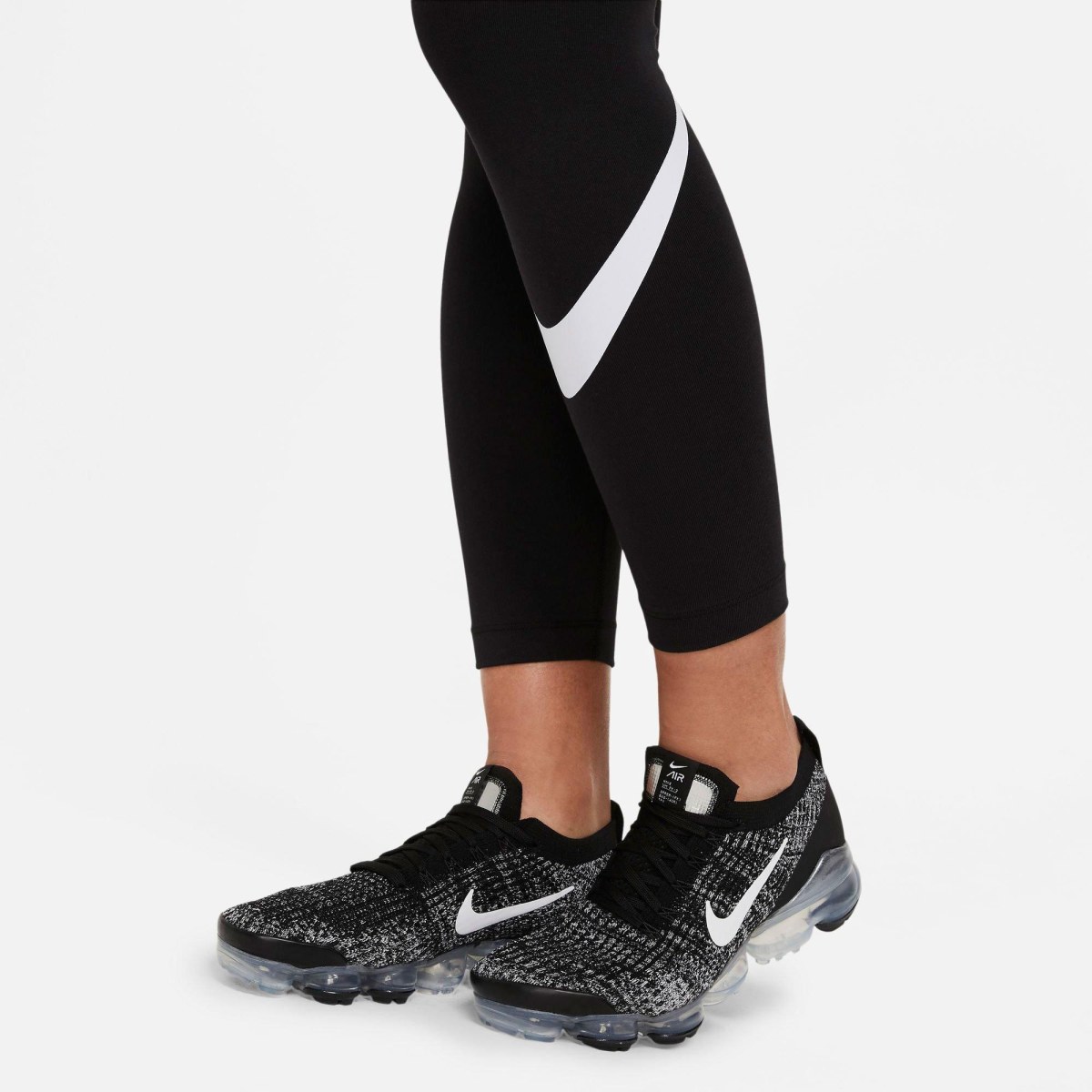 Nike Sportswear Essential W - Veľkosť: S · záber 3