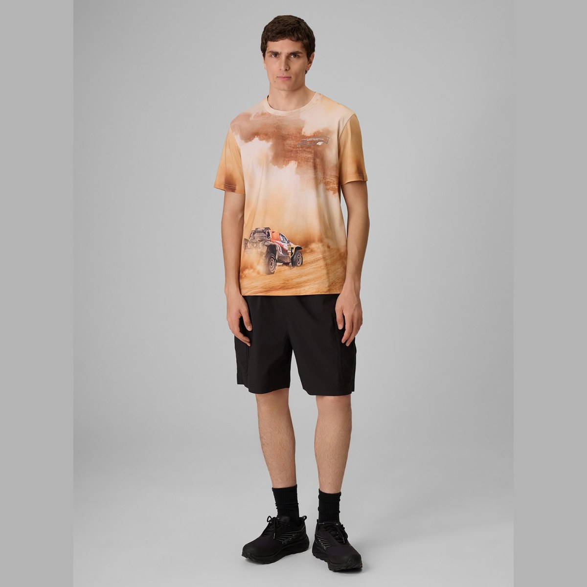 T-shirt regular s potlačou pánsky - béžový · záber 2