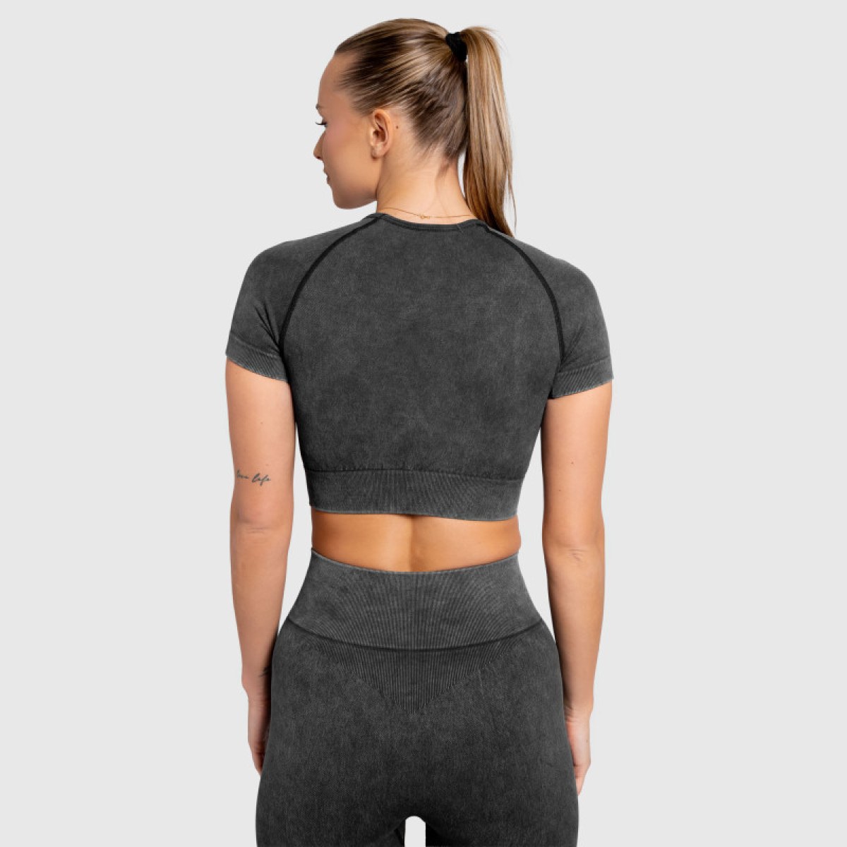 Dámsky crop top Iron Aesthetics Faded, washed black · záber 5