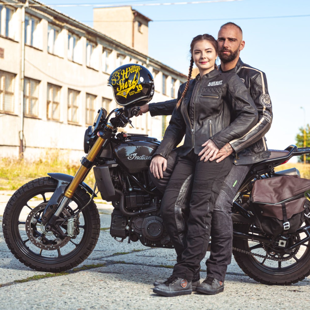 Moto prilba W-TEC Café Racer - Veľkosť: 59-60, L | Farba: 3Ways Surf · záber 4