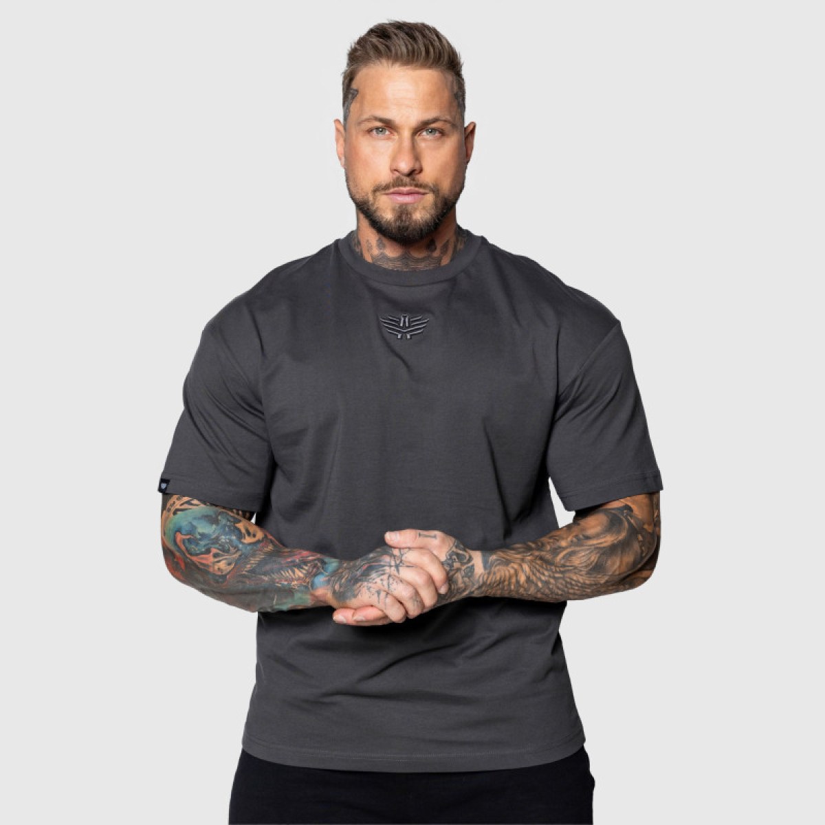 Oversized tričko Iron Aesthetics 3D, sivé · záber 2