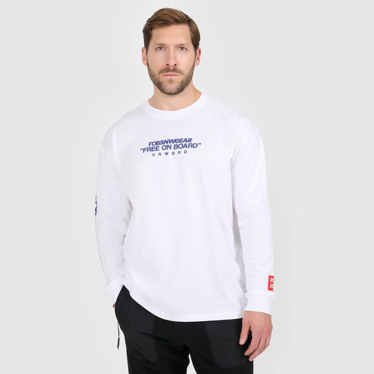 Pánsky loose longsleeve s potlačou - biely · záber 1