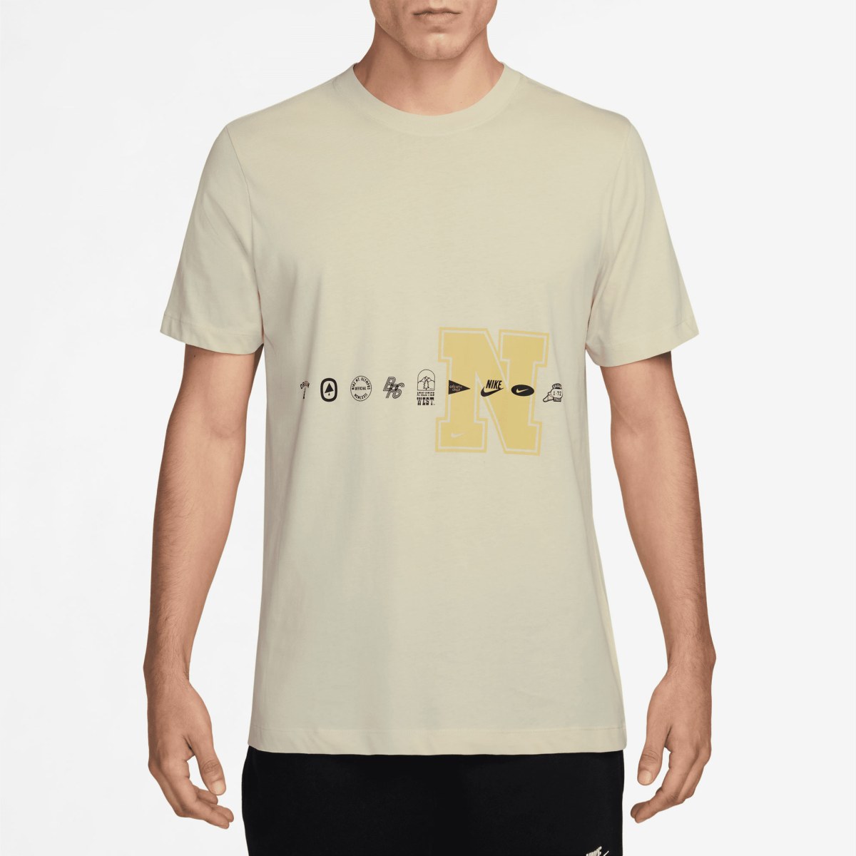Nike Sportswear Celebrate Brand M - Veľkosť: M · záber 1