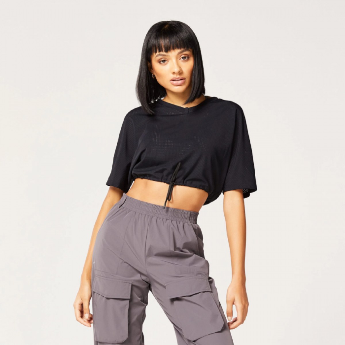 SQUATWOLF Dámske tričko Code Crop V Neck Black L · záber 1