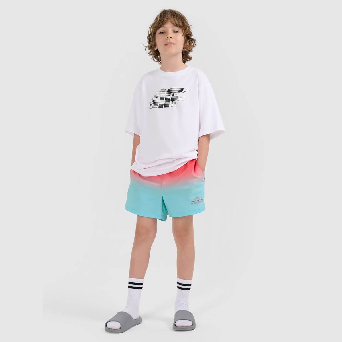 Chlapčenské plážové boardshorty - tyrkysové · záber 3
