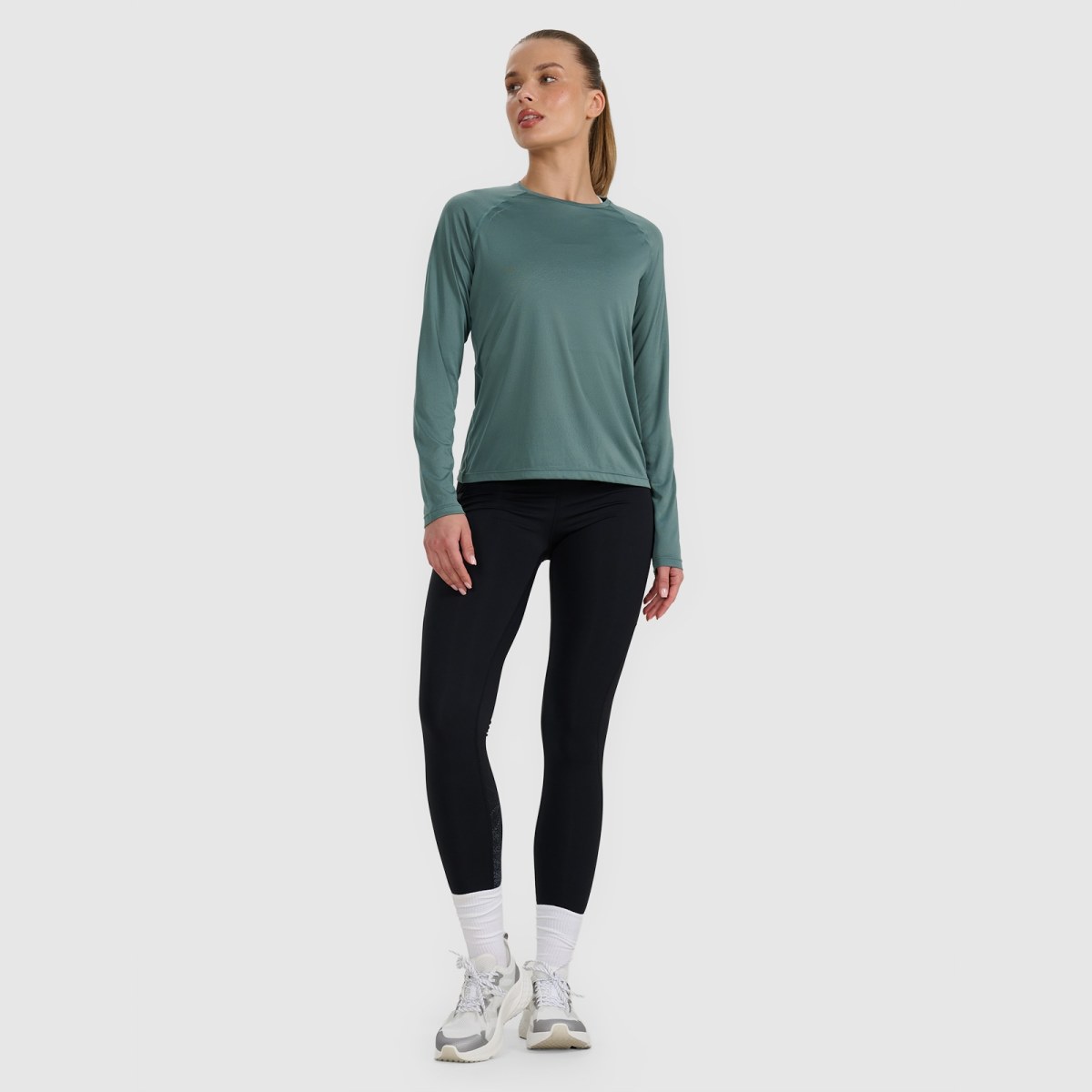 Dámsky rýchloschnúci trailový bežecký longsleeve - tyrkysové · záber 2