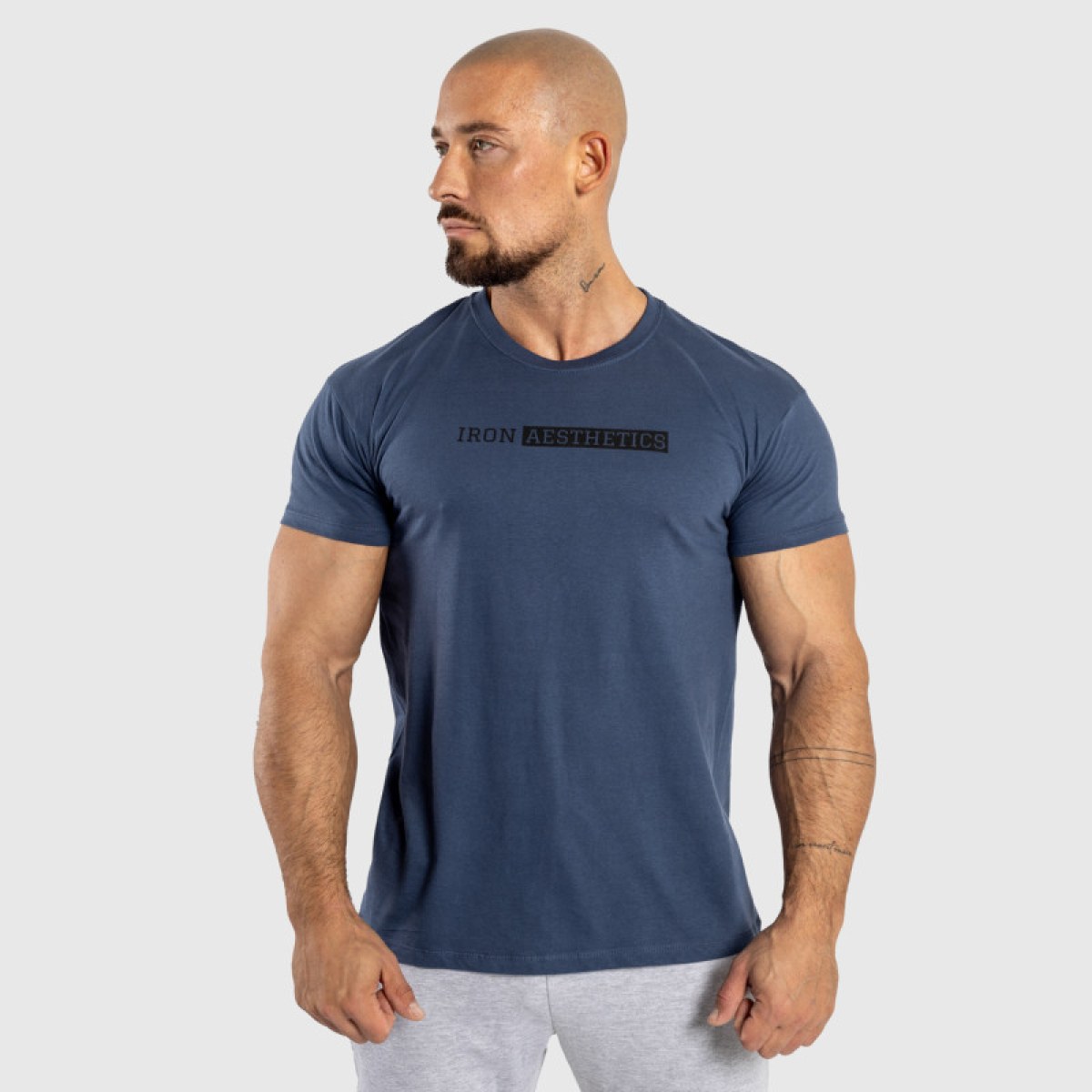 Pánske fitness tričko Iron Aesthetics Gym, modré · záber 1
