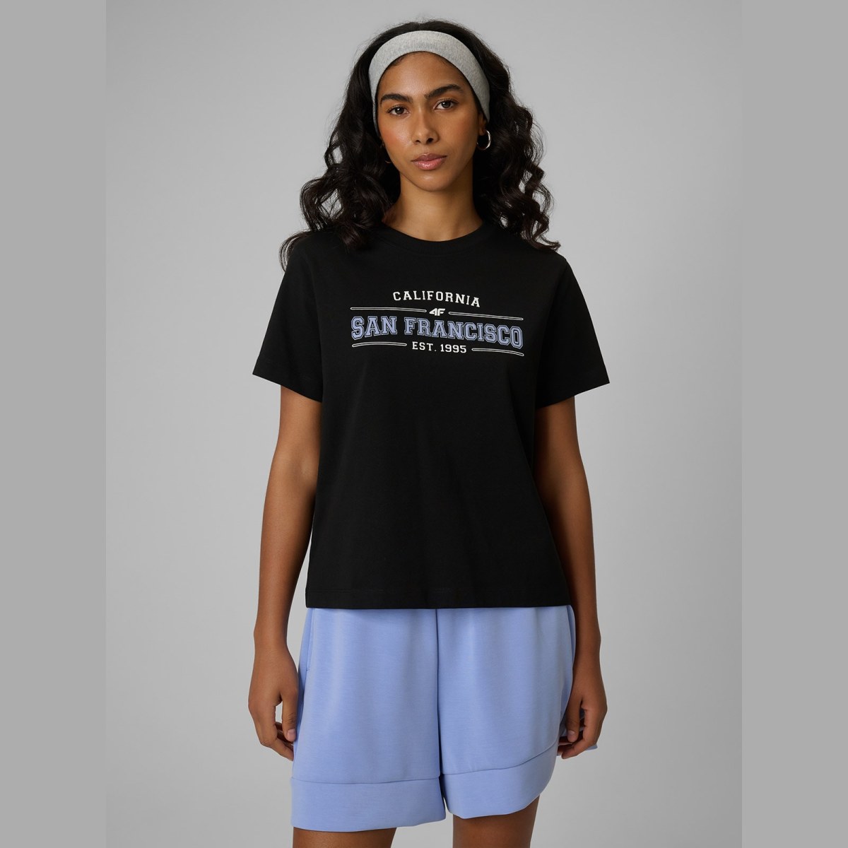 T-shirt boxy s potlačou dámsky - čierny · záber 1