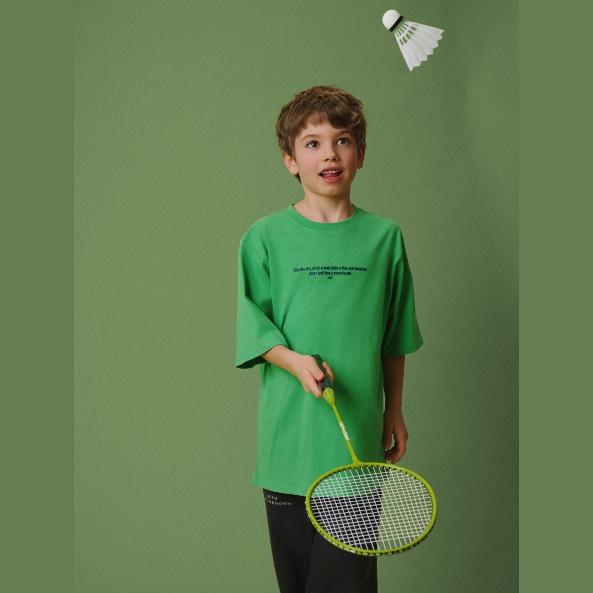 T-shirt loose s potlačou chlapčenský - zelený · záber 6