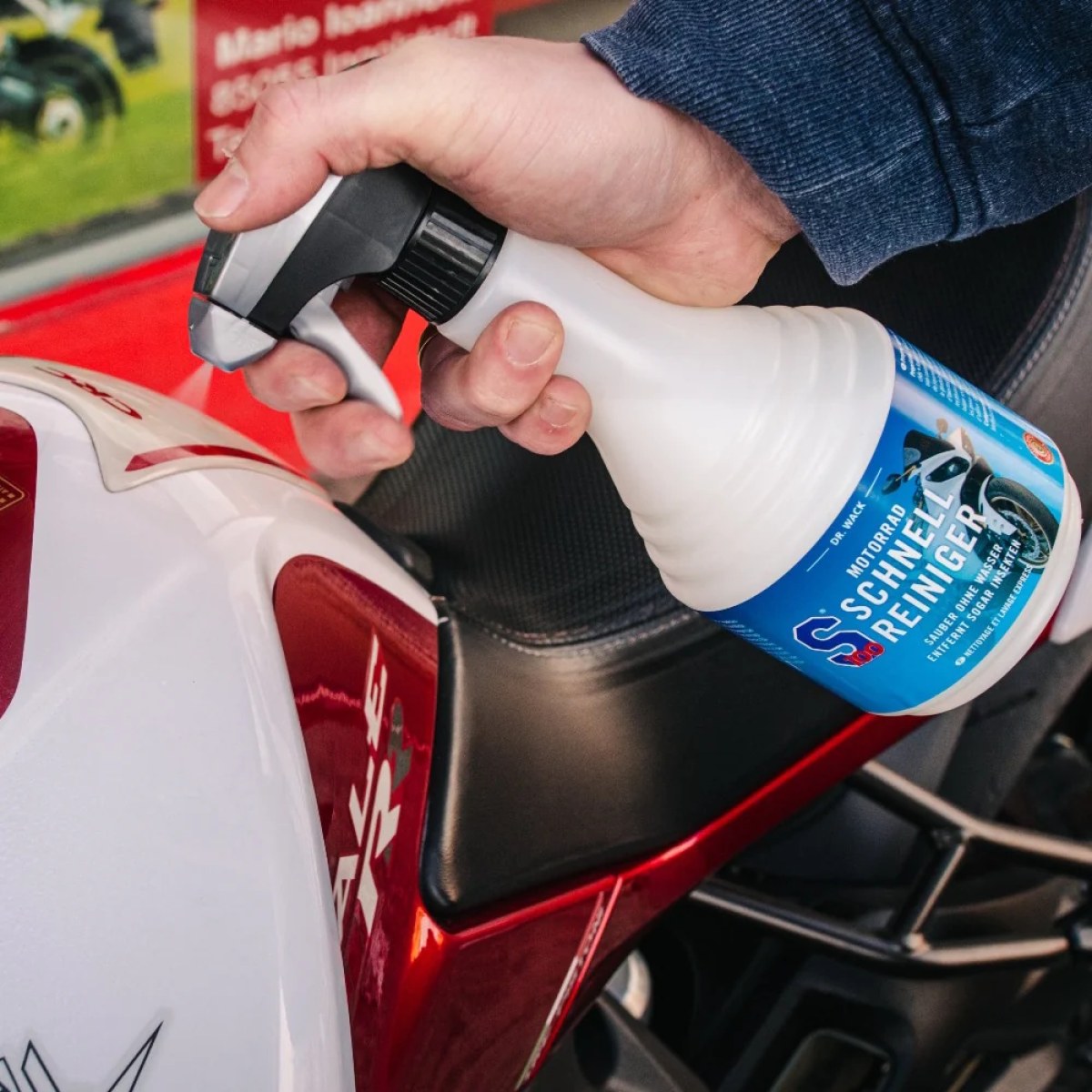 S100 Waterless Cleaner · záber 3