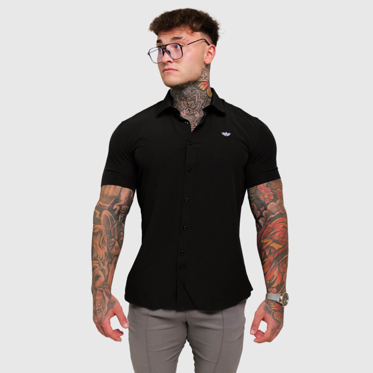 Strečová košeľa Iron Aesthetics Short Slim Stretch, čierna · záber 4