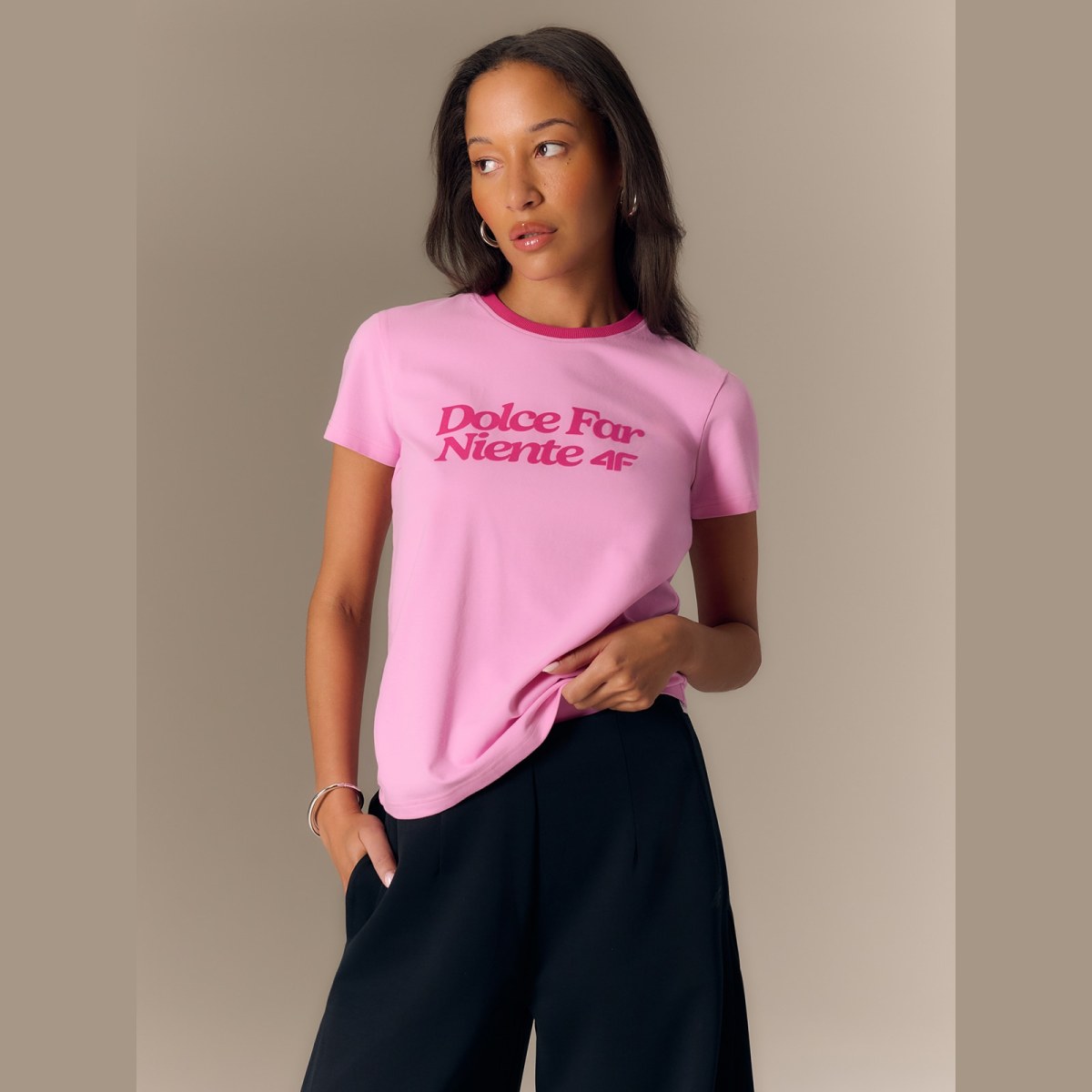 T-shirt regular s potlačou dámsky - ružový · záber 3