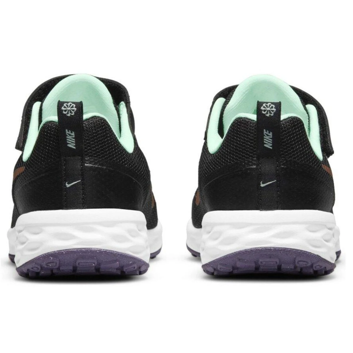 Nike Revolution 6 Younger Kids - Veľkosť: 30 | Farba: Čierna · záber 4