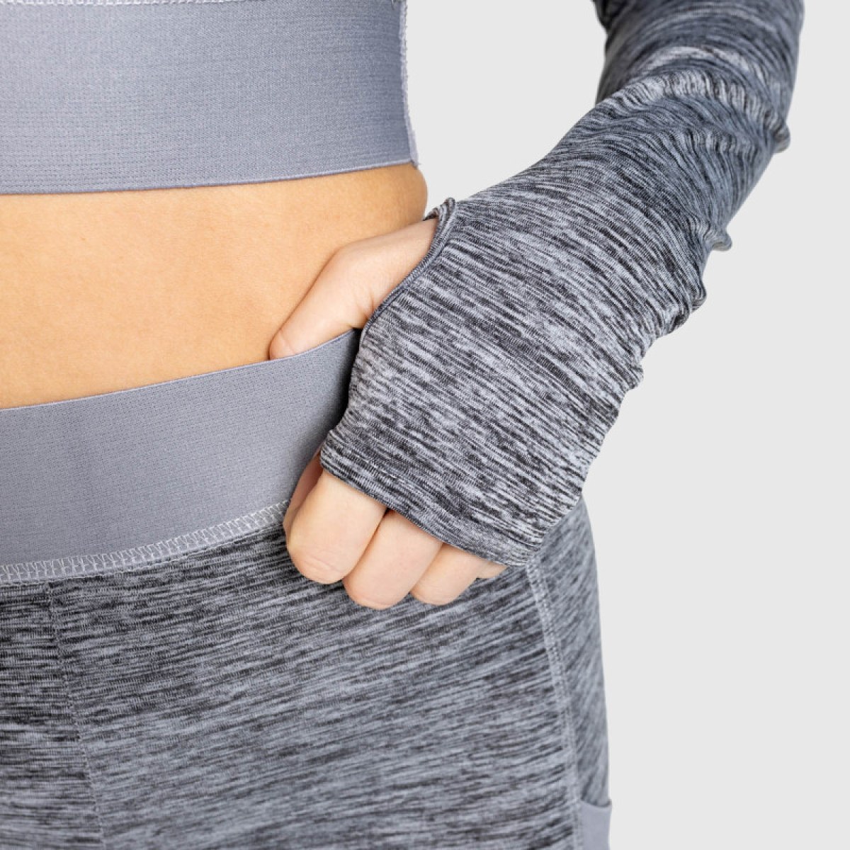 Športový crop top Iron Aesthetics Grande, sivý · záber 5