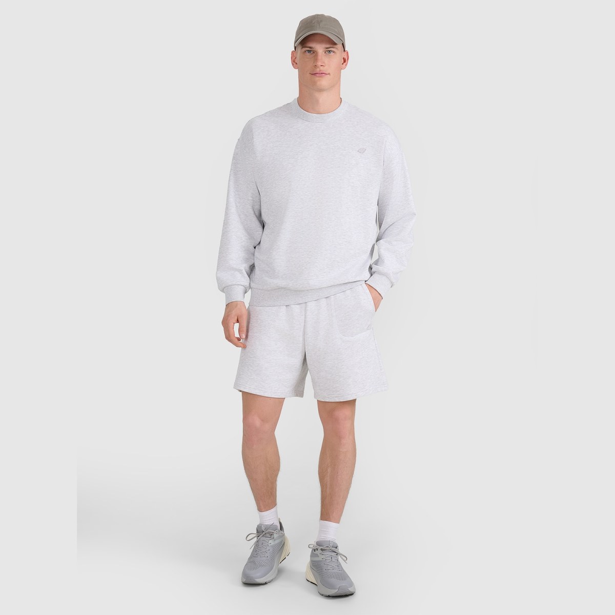 Unisex teplákové šortky - šedé · záber 1