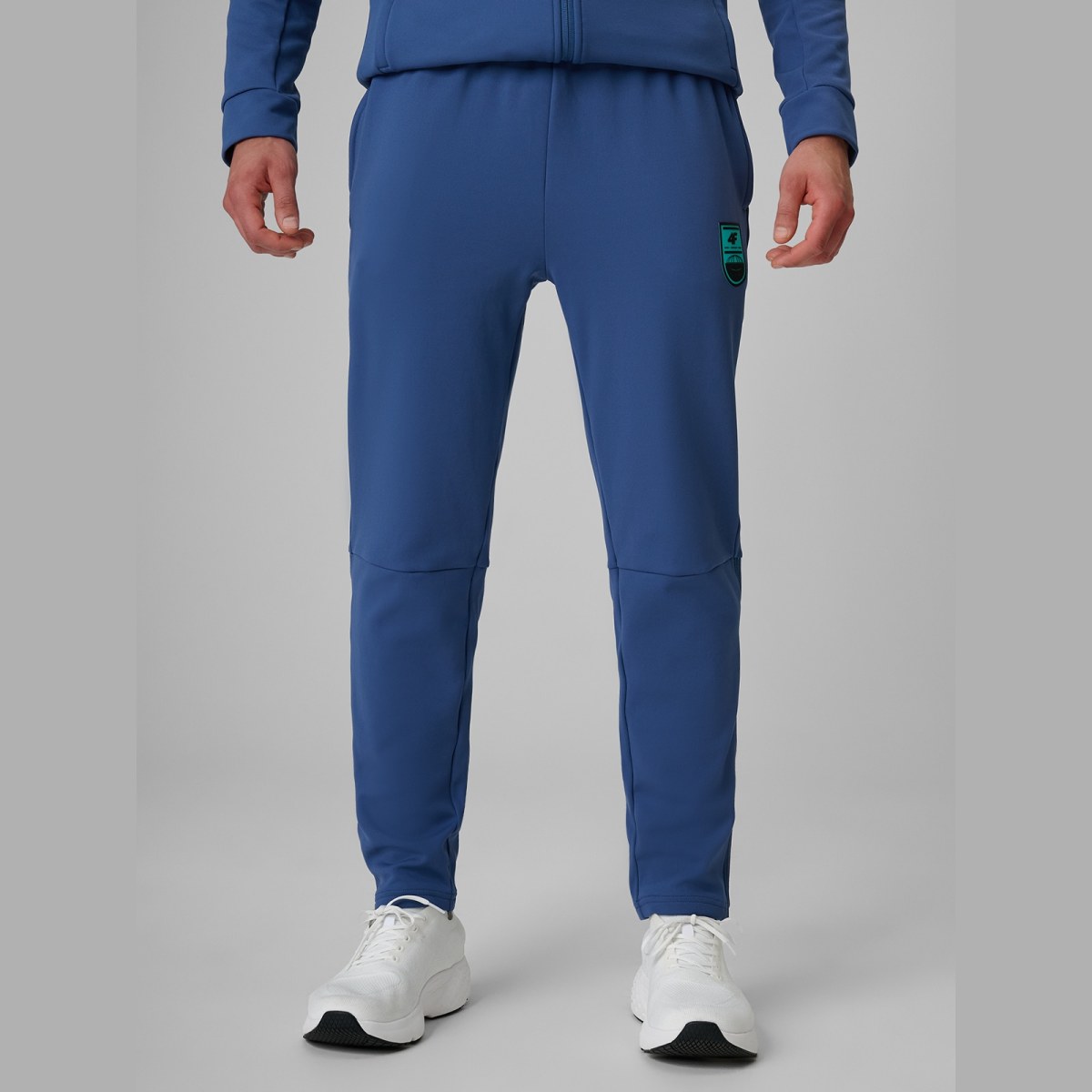 Pánske rýchloschnúce futbalové nohavice - denim · záber 2