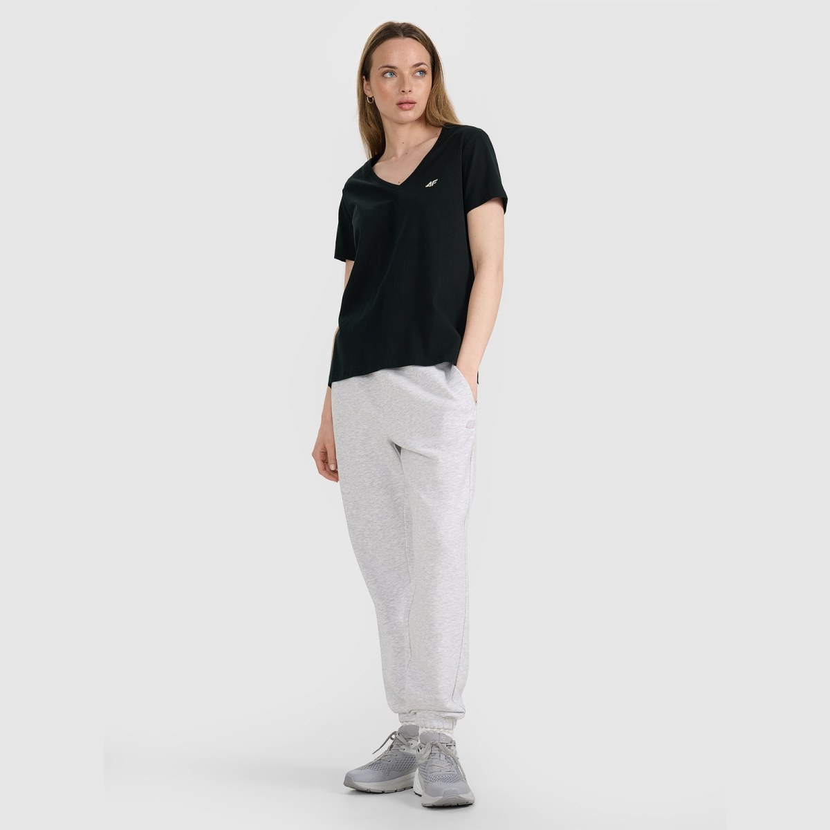 Dámske oversize hladké tričko - čierna · záber 2