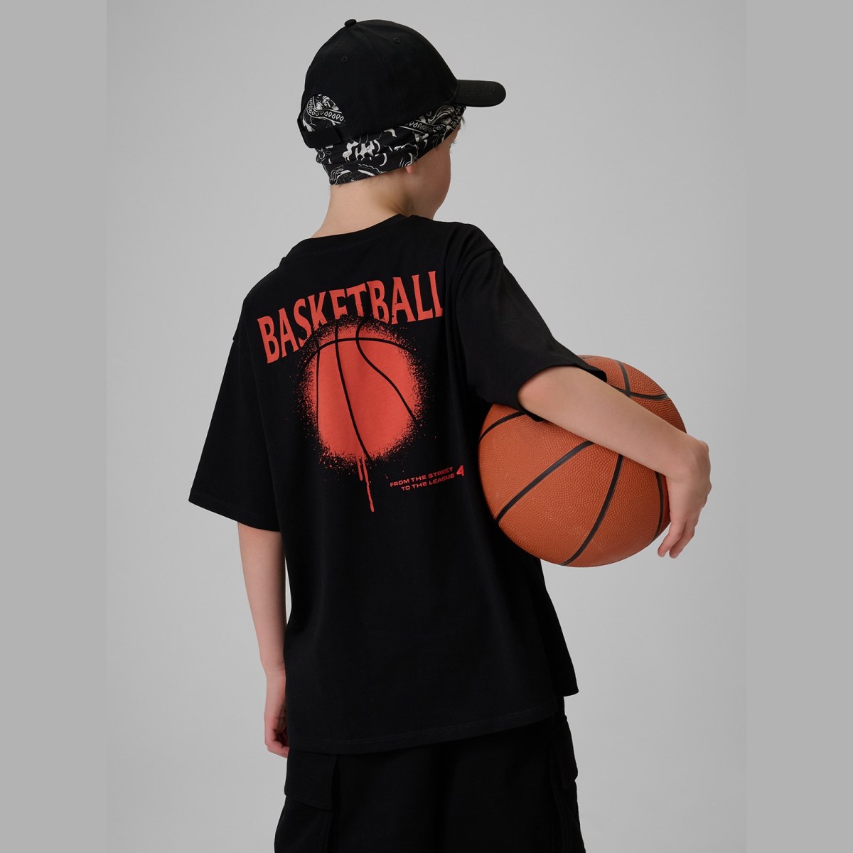 T-shirt loose s potlačou chlapčenský - čierny · záber 1