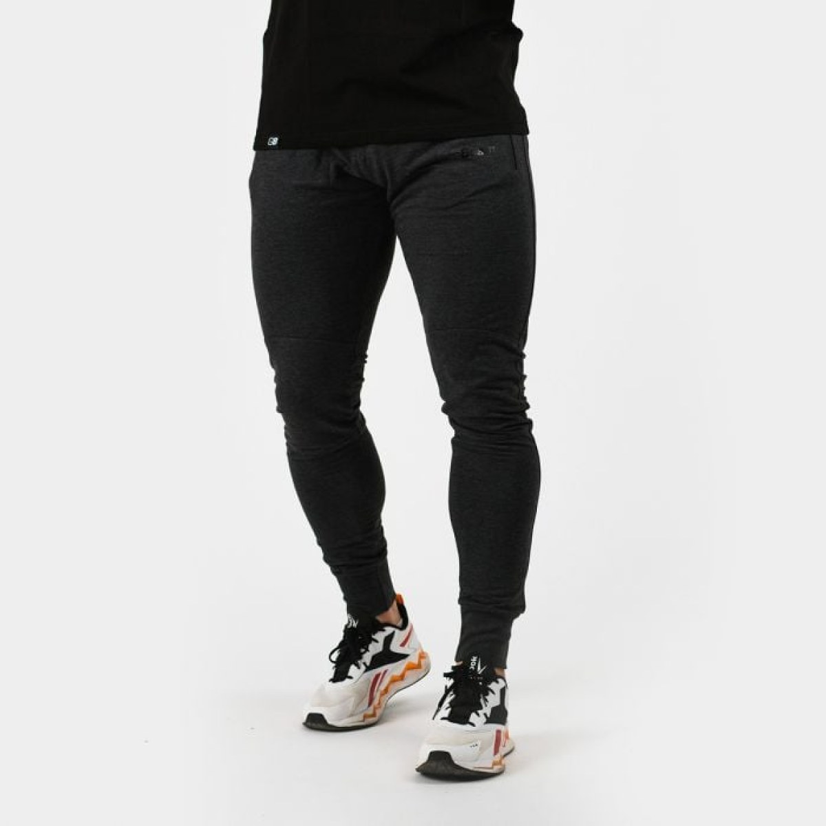 GymBeam Tepláky Urban Grey XXL · záber 1