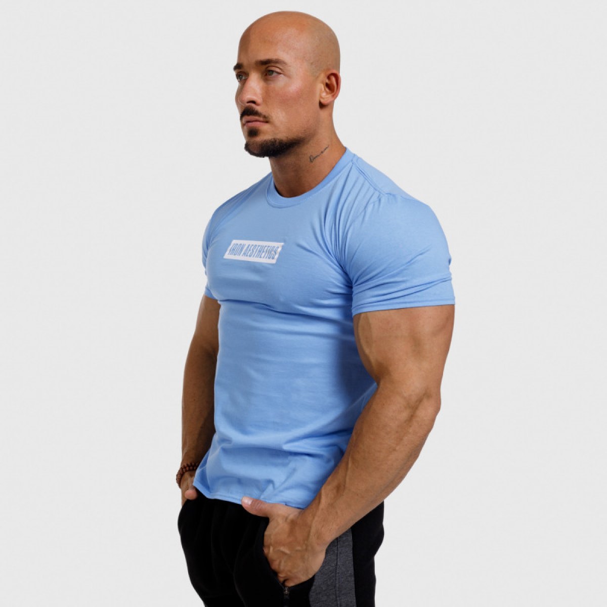Pánske fitness tričko Iron Aesthetics Boxed, modré · záber 4