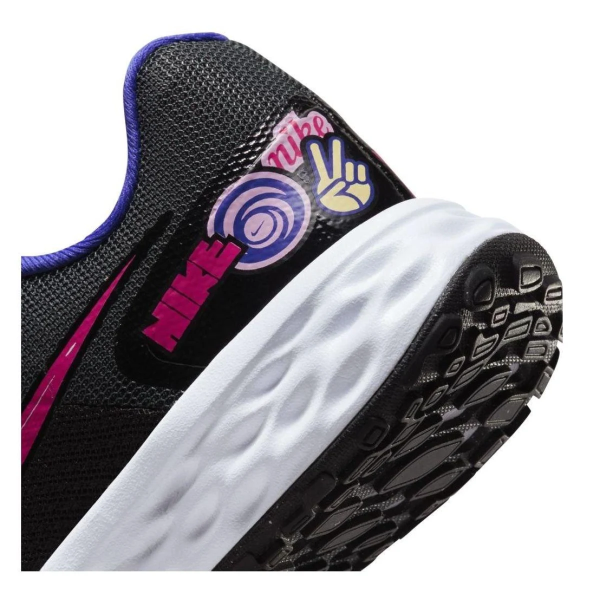 Nike Revolution 6 SE Big Kids - Veľkosť: 38,5 · záber 4
