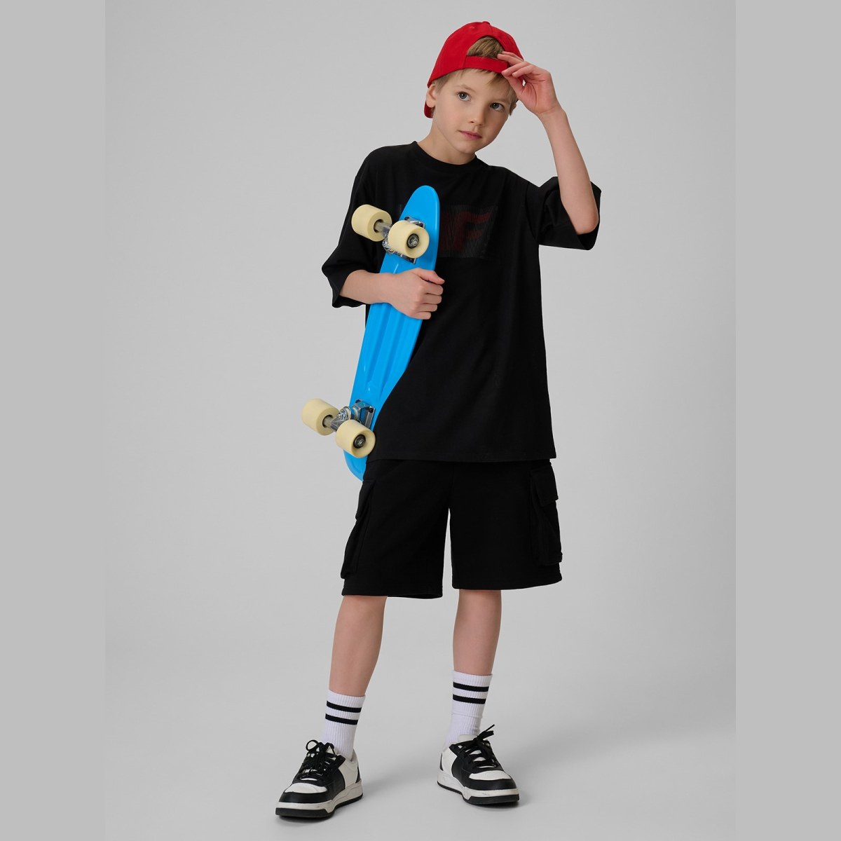 T-shirt loose s potlačou chlapčenský - čierny · záber 6
