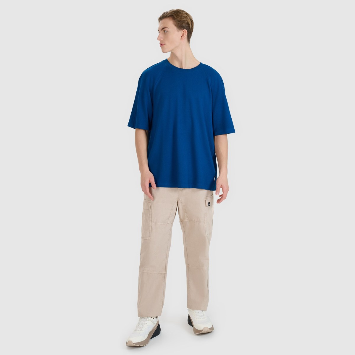 Pánske oversize tričko z modalu - tyrkysové · záber 2
