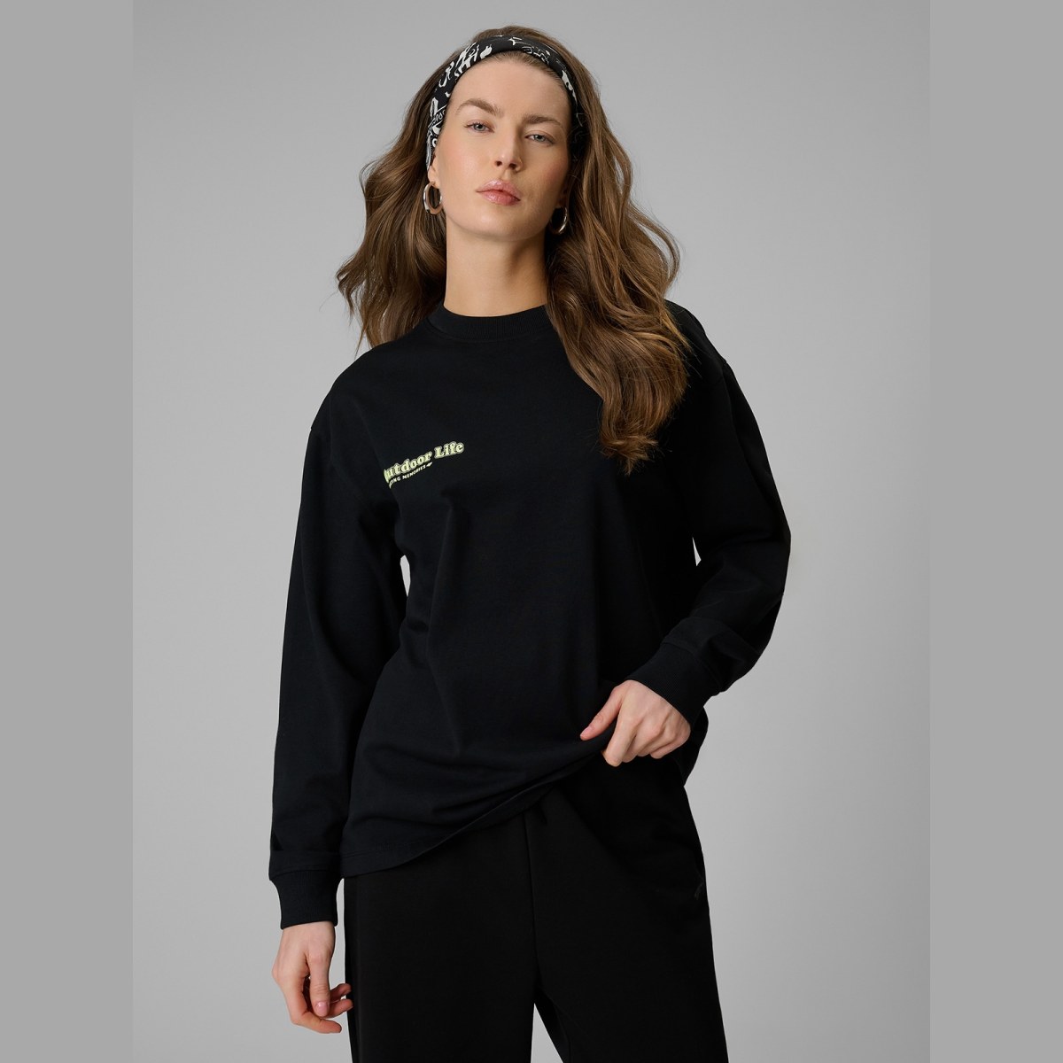 Longsleeve regular s potlačou dámsky - čierny · záber 1