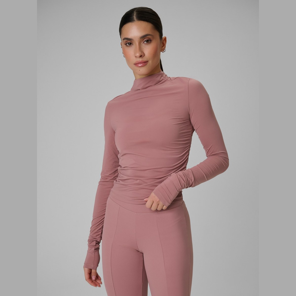 Tréningový longsleeve slim rýchloschnúci dámsky - ružová · záber 1