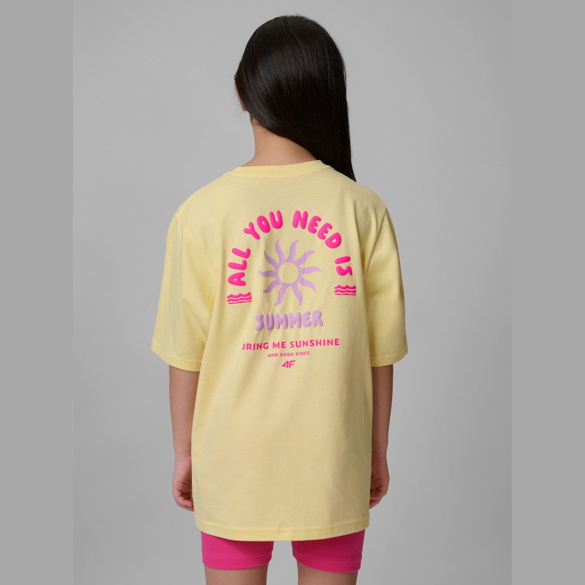 T-shirt loose s potlačou dievčenský - žltý · záber 2
