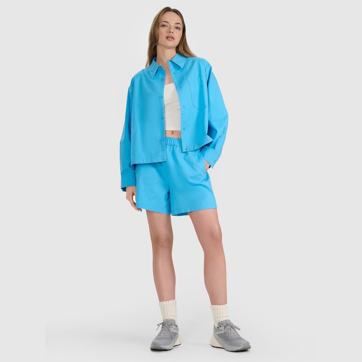 Dámska oversize košeľa s golierom - modrá · záber 2