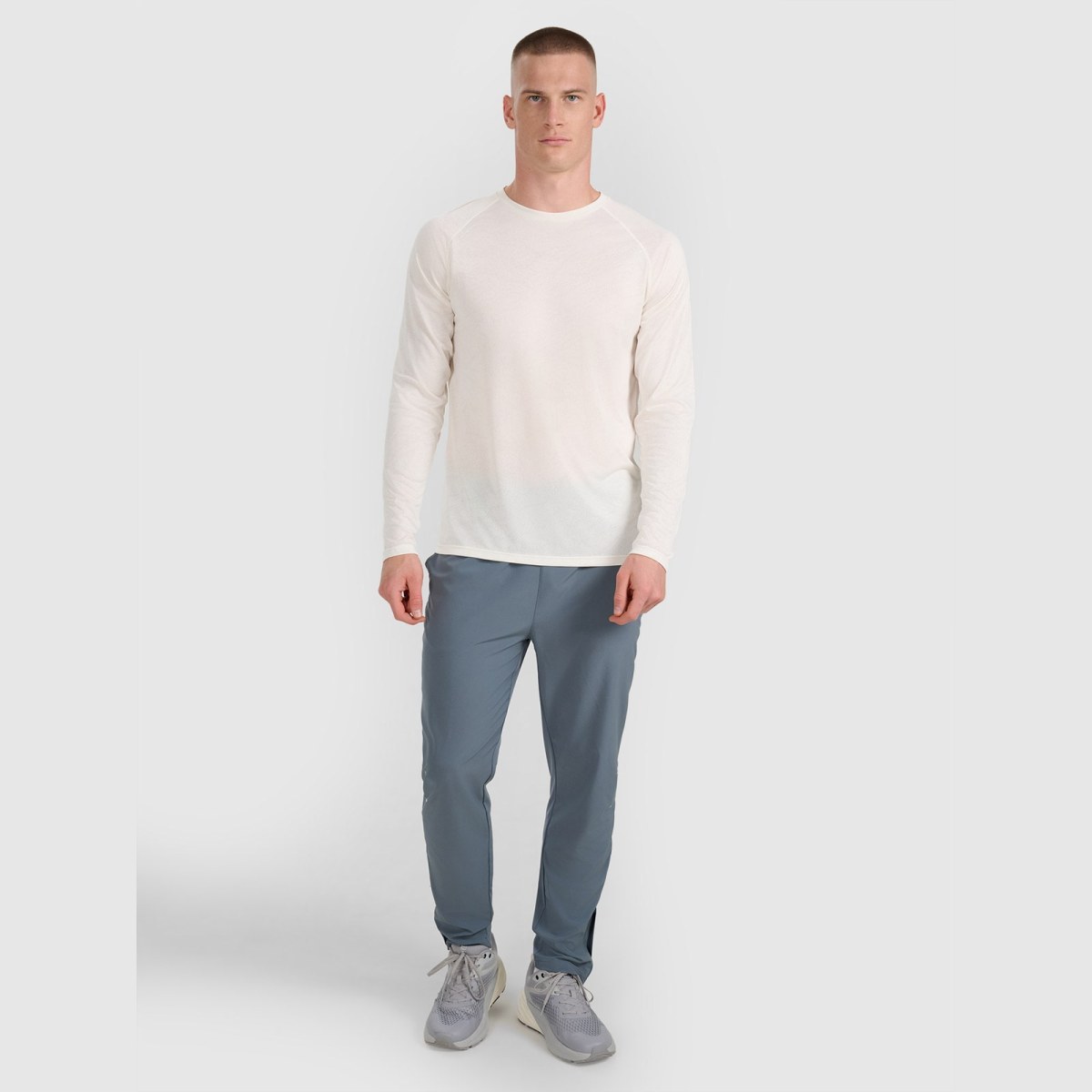 Pánsky rýchloschnúci bežecký longsleeve - biely · záber 2