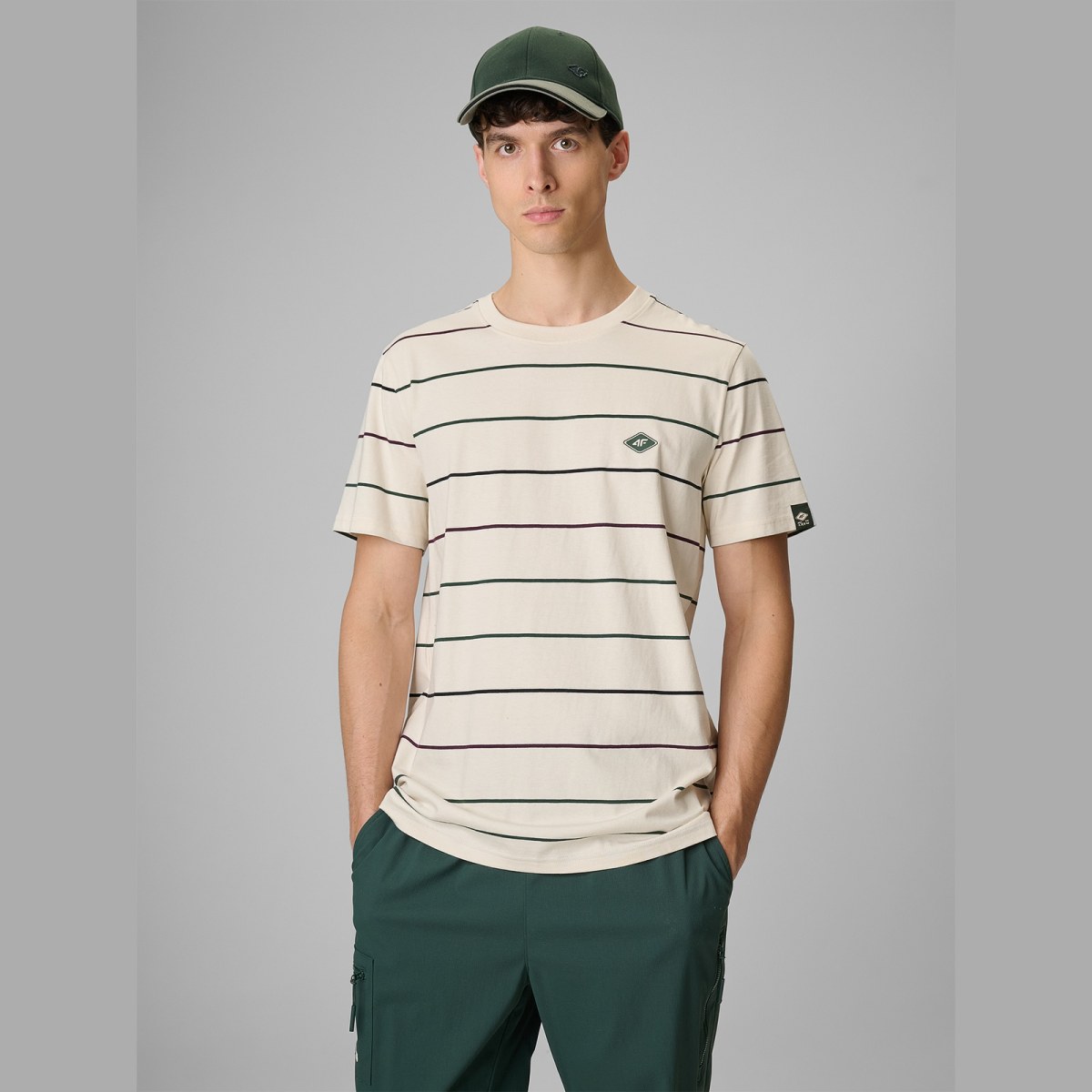 T-shirt regular s potlačou pánsky - béžový · záber 1