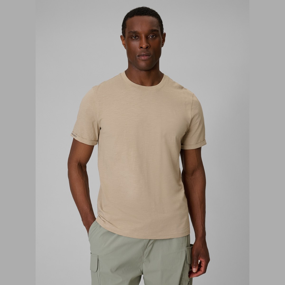 T-shirt regular hladký pánsky - béžový · záber 1