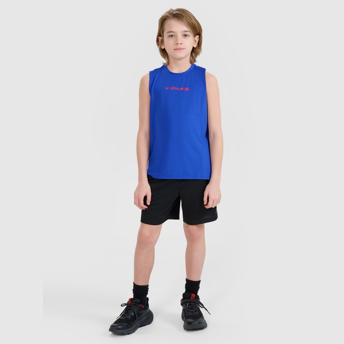 Chlapčenský rýchloschnúci športový tank top - tmavomodrý · záber 2