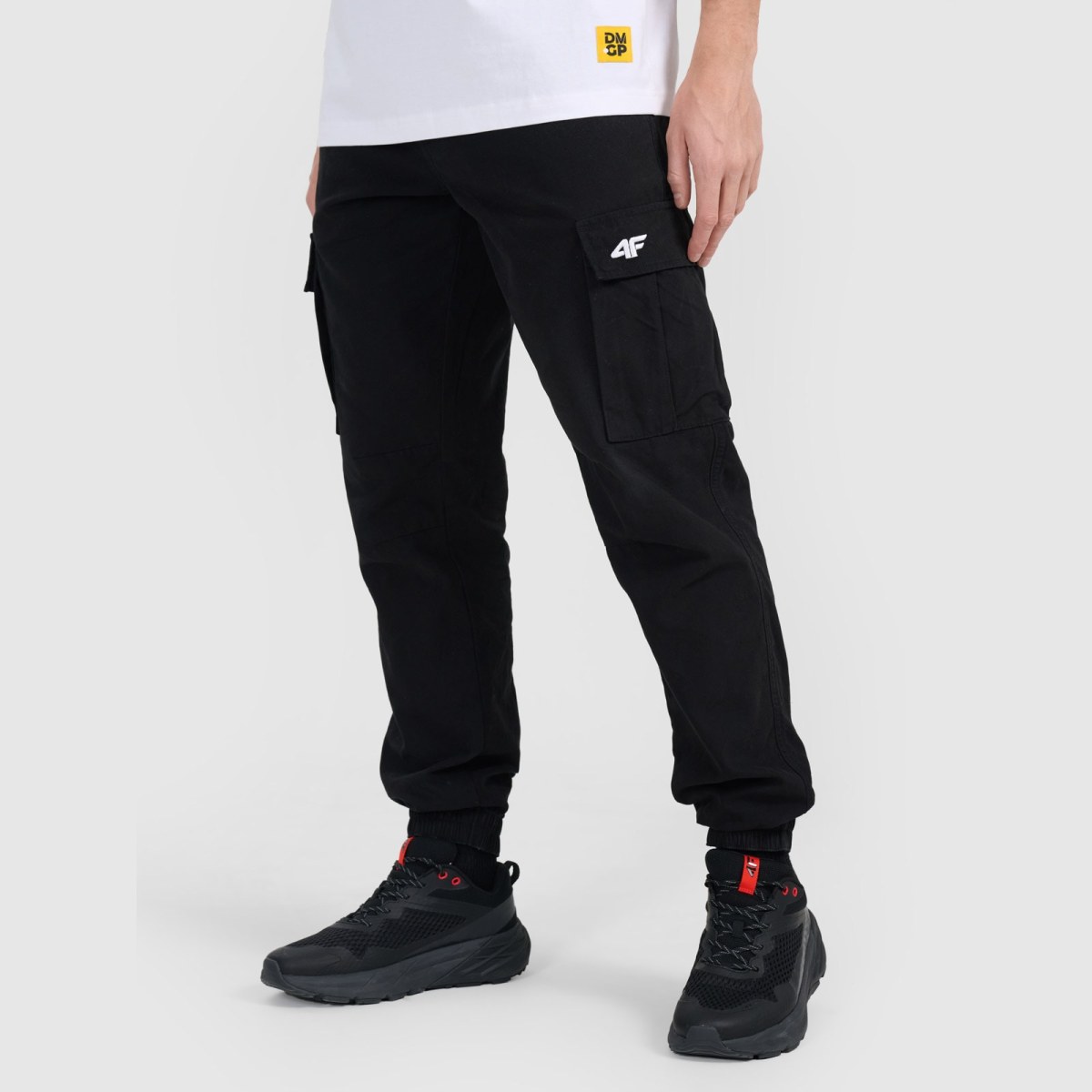 Unisex casual cargo nohavice 4F x Drift Masters - čierne · záber 2