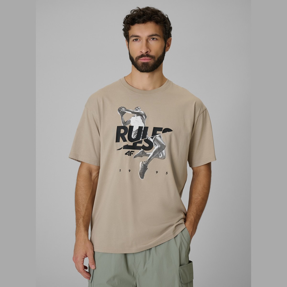 T-shirt loose s potlačou pánsky - béžový · záber 1