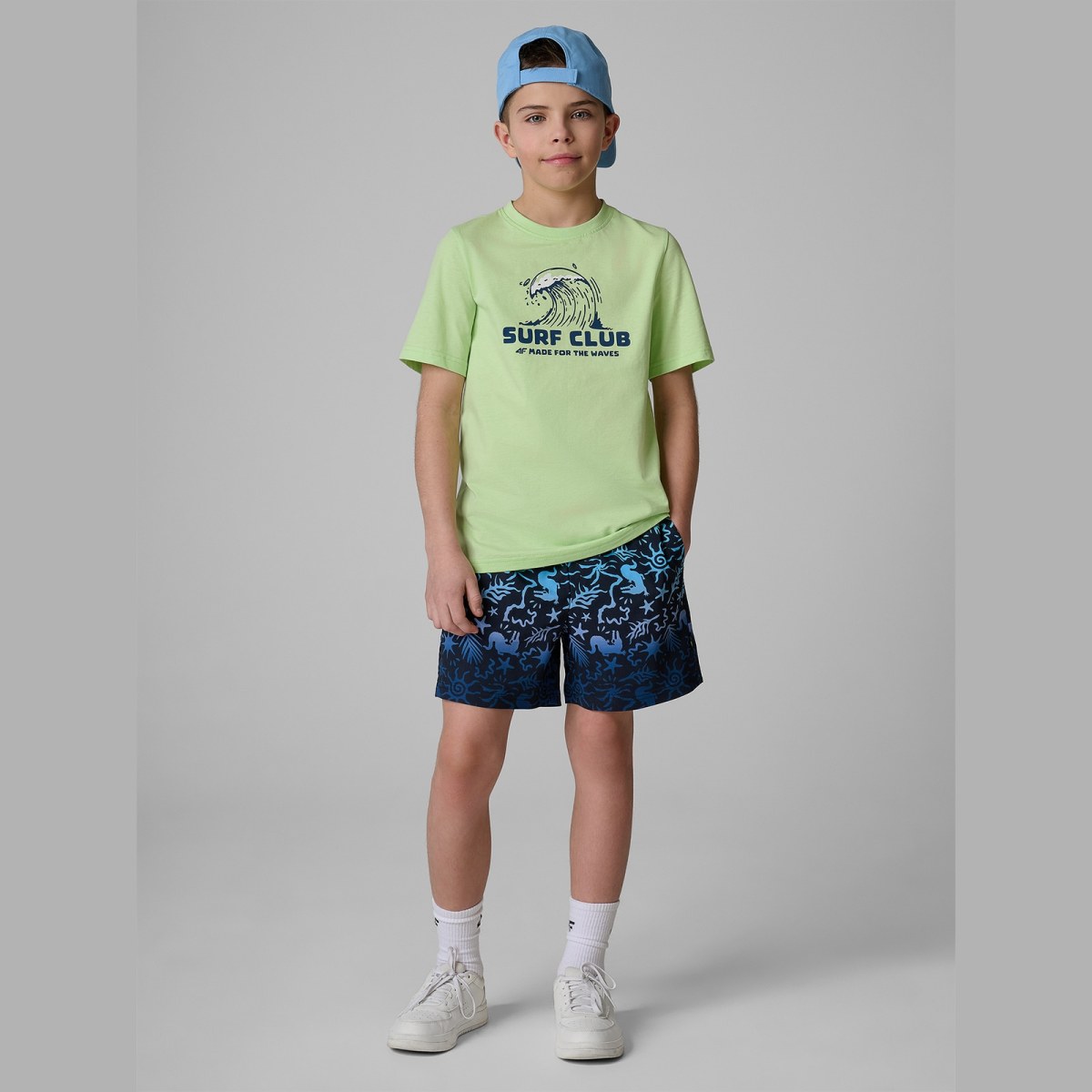 Plážové boardshorty chlapčenské - multicolor · záber 1