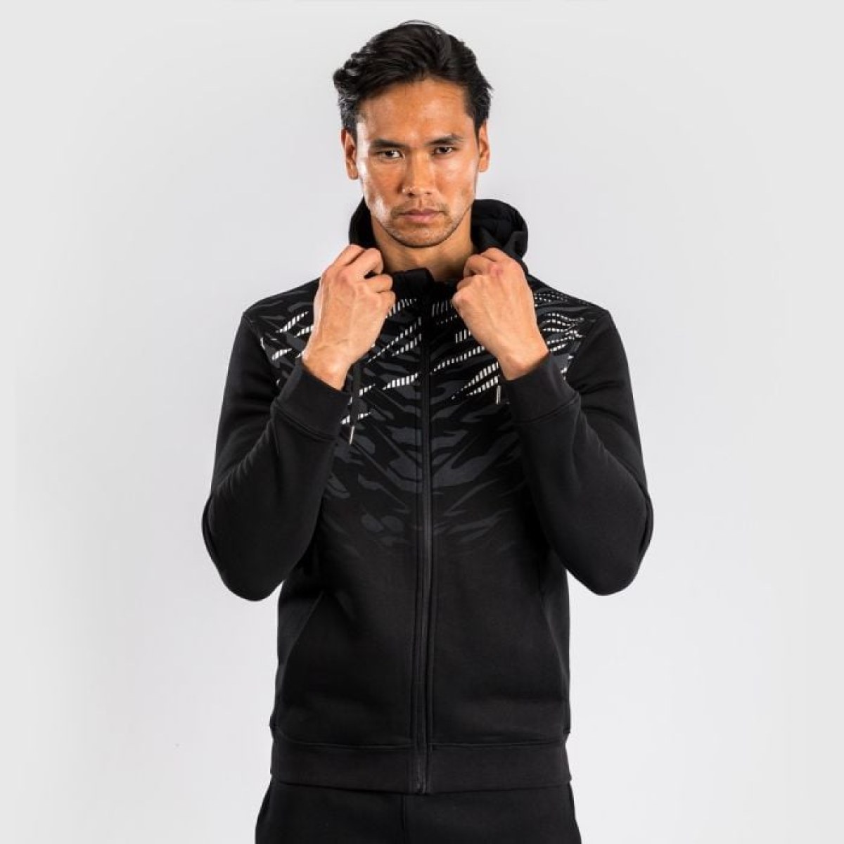 Venum Mikina so zipsom Fight Night Black XXL · záber 1