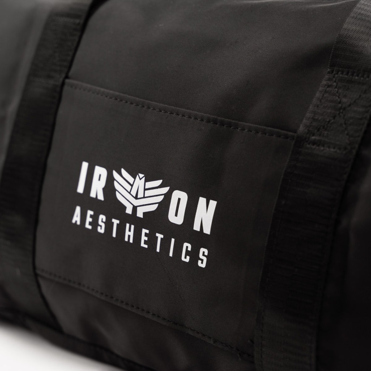Športová taška Iron Aesthetics Trainer, čierna · záber 4